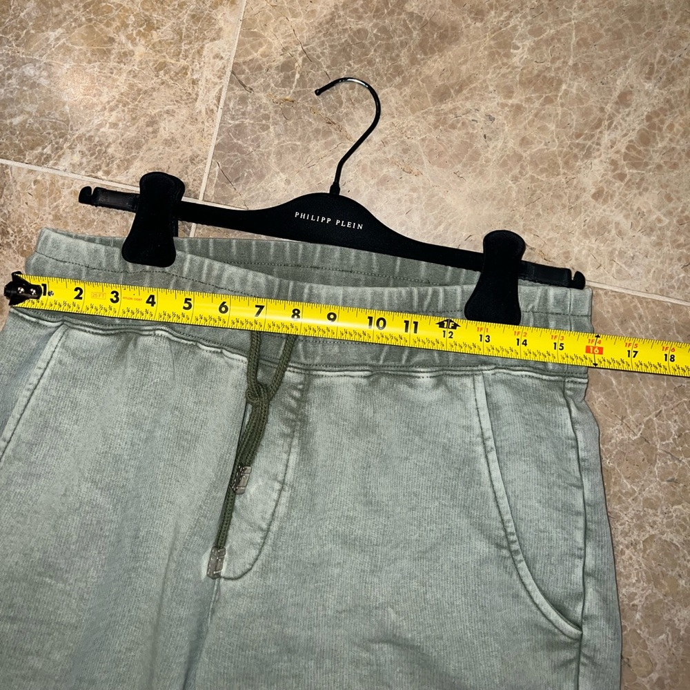 Authentic Men’s GCDS Set - Picture 9 of 12